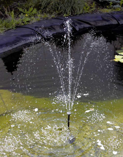 Solární jezírková fontána s krásným velkým vodotryskem
